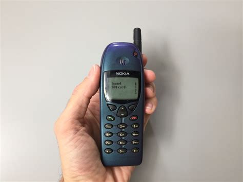 Nokia 6110 posiblemente el equipo mas importante de la compañía, inicio el menú que caracterizo ...