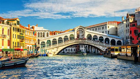 Rialto Bridge, Venice - Book Tickets & Tours | GetYourGuide