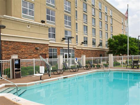 Holiday Inn Ardmore I-35 - Free Internet & More