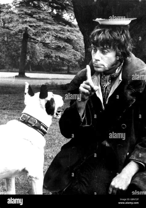 Bill sikes oliver reed Black and White Stock Photos & Images - Alamy