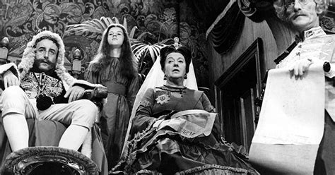 Antti Alanen: Film Diary: Alice in Wonderland (Jonathan Miller, 1966)