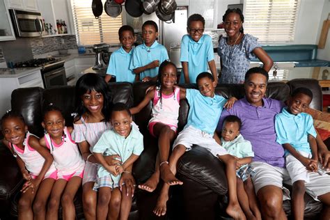 Derrico family of North Las Vegas has 14 children, TLC reality show | Las Vegas Review-Journal