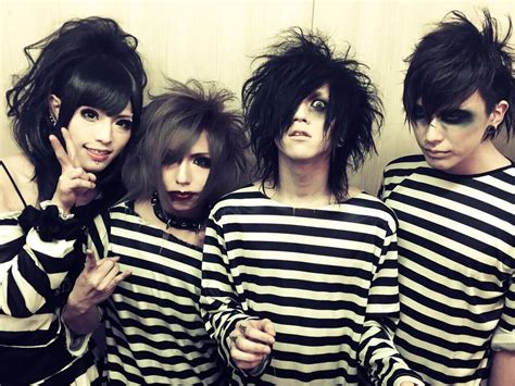 Dadaroma - Visual Kei Band Visual Kei, Dark Fashion, Cute Fashion, Pastel Outfit, Glam Rock ...