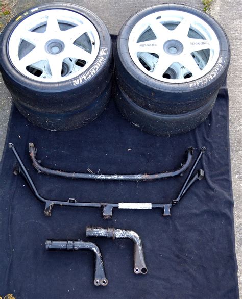 Racecarsdirect.com - Audi 80 STW / Audi A4 STW spare parts package