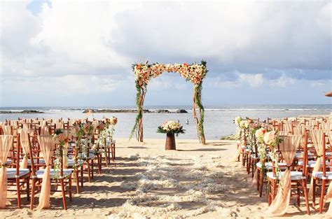 Kayumanis Nusa Dua | Bali Wedding Solutions | Beach Ceremony