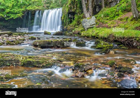 Neath waterfalls hi-res stock photography and images - Alamy