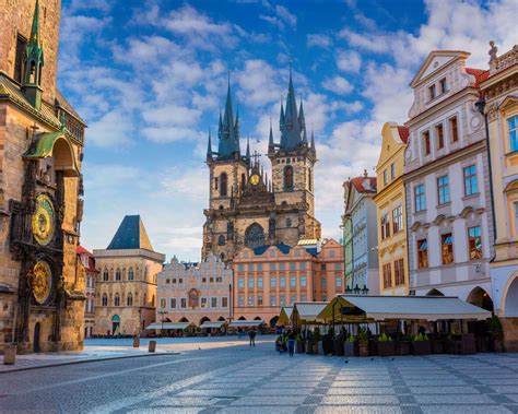 The Top 5 Sites You Need to See in Prague | Go Live It Blog