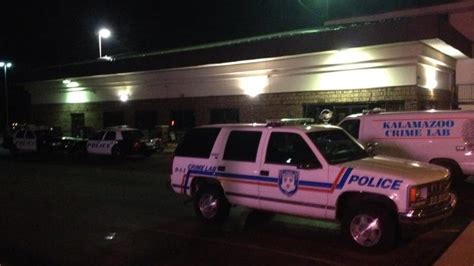 Man fatally shot at Kalamazoo sports bar, police say