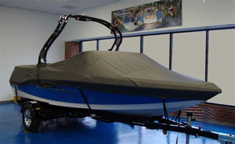 Custom Fit Boat Covers – Carver Covers