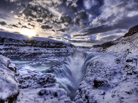 Gullfoss frozen waterfall, Iceland photo on Sunsurfer