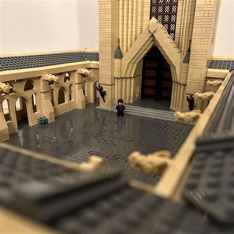 My Hogwarts Courtyard : r/lego