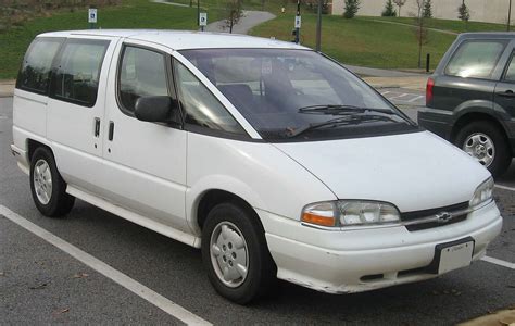 Chevrolet Lumina APV 1989 - 1996 Minivan :: OUTSTANDING CARS