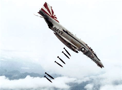 The F-4 Phantom Was A Big, Fast, Heavy and Popular Fighter. Here's 8 Reasons why it was Awesome ...