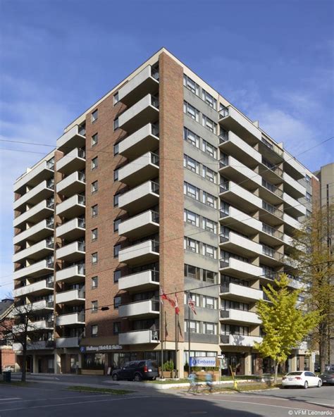 OTTAWA EMBASSY HOTEL & SUITES - Ottawa ON 25 Cartier K2P1J2