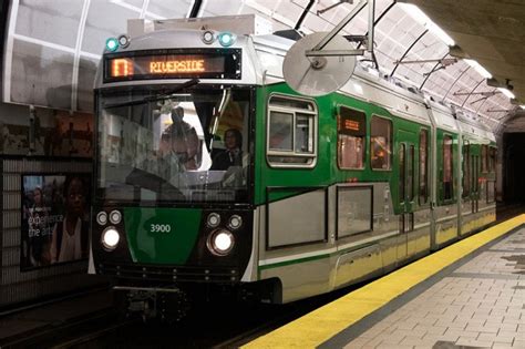 The First New MBTA Green Line Train Just Hit the Tracks