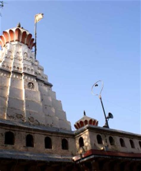 Ranjangaon Ganpati Temple - Info, Timings, Photos, History