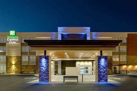 HOLIDAY INN EXPRESS & SUITES WAPAKONETA, AN IHG HOTEL - Updated 2023 Prices & Reviews (Ohio)