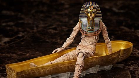 Tutankhamun Mummy Mask