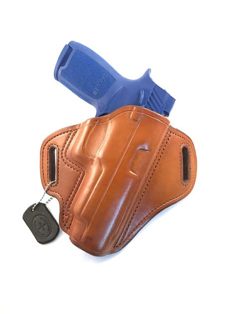 SIG M-17 - Handcrafted Leather Pistol Holster