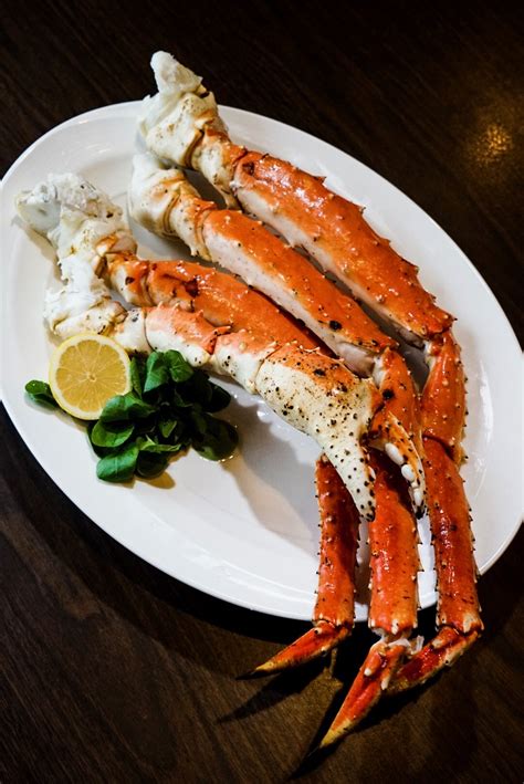 Extra Large Alaskan King Crab Legs per lb - Dinner - Ken Stewart's ...