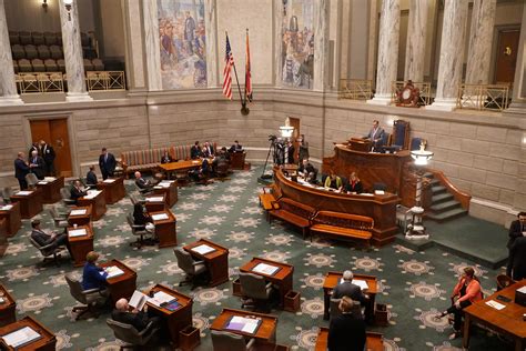 Missouri Senate Leaders Make Redistricting Change Prime Priority In 2020 Session | KSMU Radio