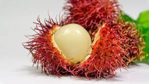 The 10 Strangest Exotic Fruits Commonly Eaten in China