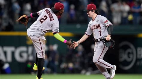 Diamondbacks Ride Old-School Style to Dominant Game 2 Victory - Sports Illustrated