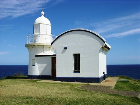 KJ - Kaye and Jose - Amazing Photos: Port Macquarie Light House - Pacific Ocean