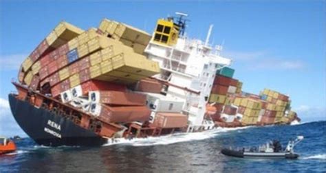 This Dramatic Video Shows Container Ship RENA Sinking In The