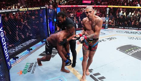 UFC 300: Alex Pereira explains celebration after KO of Jamahal Hill