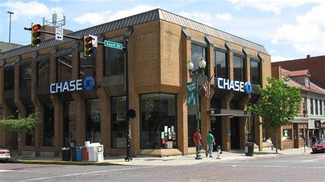 Chase Bank Near Me: How to Find Branches/ATMs Near You - CashProf