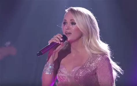 Carrie Underwood Rocks Out 'American Idol' Return [Videos]