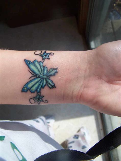 80 Fantastic Butterflies Wrist Tattoos Design