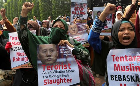 Indonesian Muslims rally to condemn persecution of Rohingya community in Myanmar