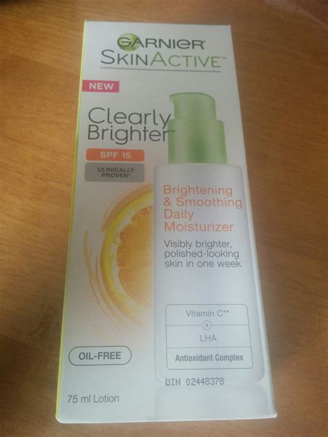 Garnier SkinActive Clearly Brighter Brightening & Smoothing Moisturizer reviews in Face Day ...