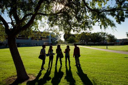 College Campus Tours: What Students Should Expect ~ GoCollege.com