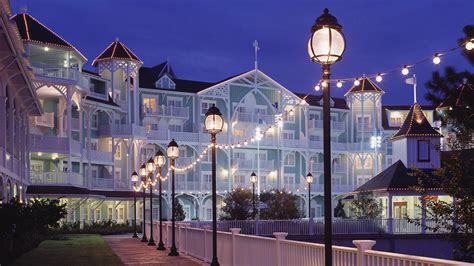 How Much It Costs to Stay at These 10 Disney World Hotels