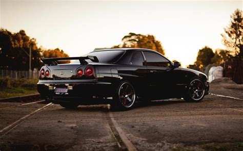 Download Vehicle Nissan Skyline Wallpaper