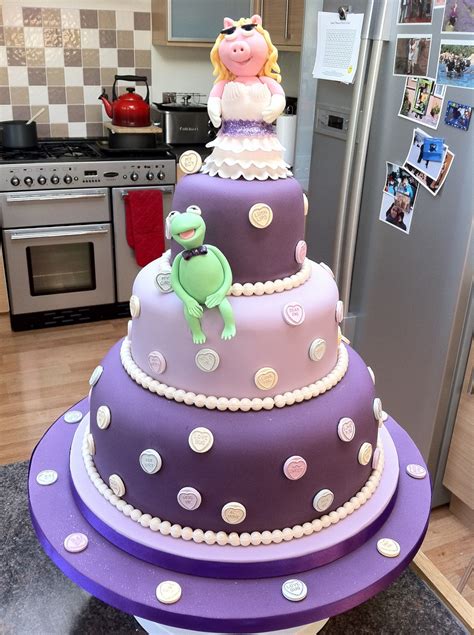 Kermit And Miss Piggy Wedding - CakeCentral.com