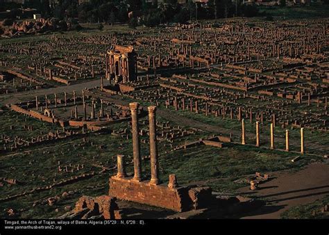 Timgad The Lost City: A 2000 year old Roman city with surprisingly ...