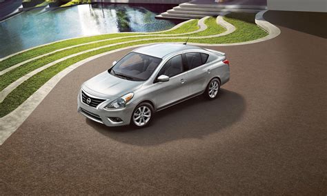 2016 Nissan Versa Image. Photo 2 of 9