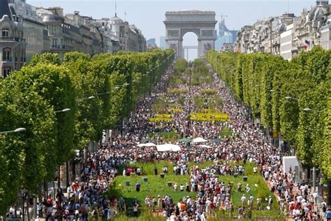 Champs-Elysées-One Big Garden | Colleen's Paris