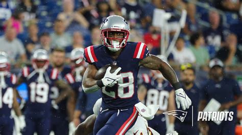 Return to Patriots was ‘simple choice’ for James White after difficult ...