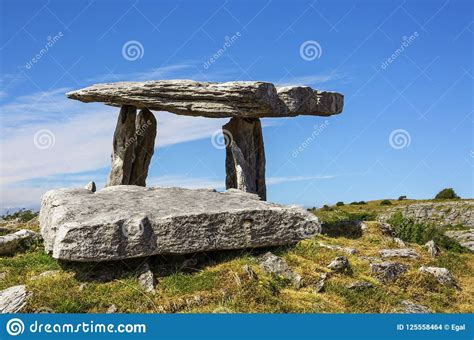 Poulnabrone dolmen stock photo. Image of europe, history - 125558464