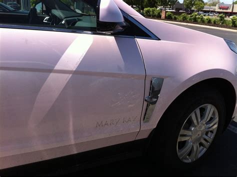 There's really a Mary Kay pink Cadillac SUV. : pics