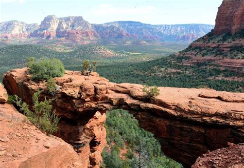 How to Hike Devil's Bridge in Sedona, Arizona