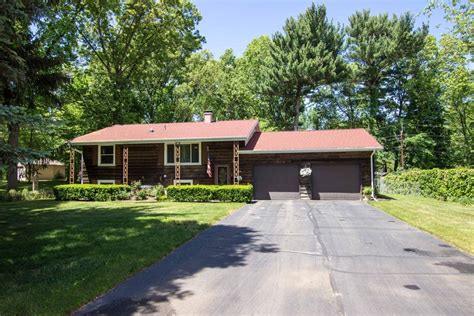 Page 2 | Stevensville, MI Real Estate - Stevensville Homes for Sale | realtor.com®