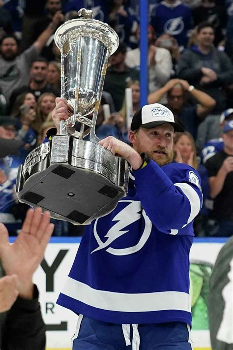 Stanley Cup Finals: Steven Stamkos elevates game for Lightning