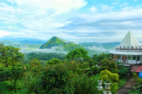 The Adventures of a Budget Traveler: Monasterio de Tarlac - Baguio - Manaoag Pilgrimage (2D/1N)