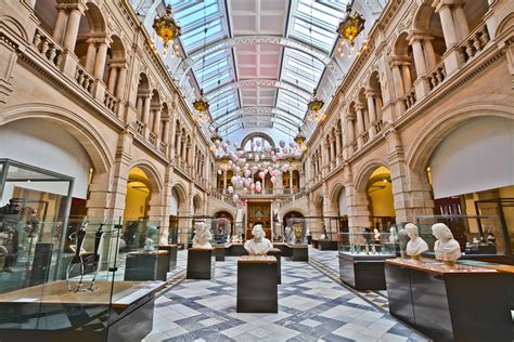 Mainly Museums - Kelvingrove Art Gallery and Museum